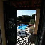 Korona Apartman *