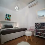 Korona Apartman *