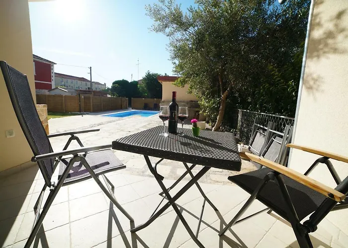 Korona Apartamento *