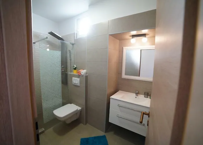 Korona Apartment *