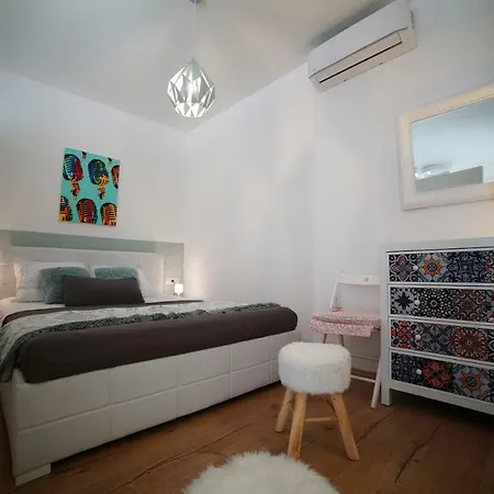 Korona Apartamento *