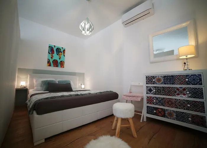 Korona Apartman *